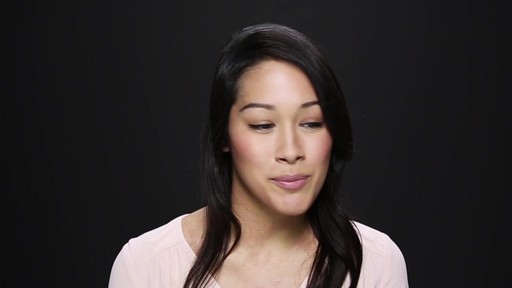 Toppik Hair Building Fibers for Medium Brown Hair - image 9 from the video