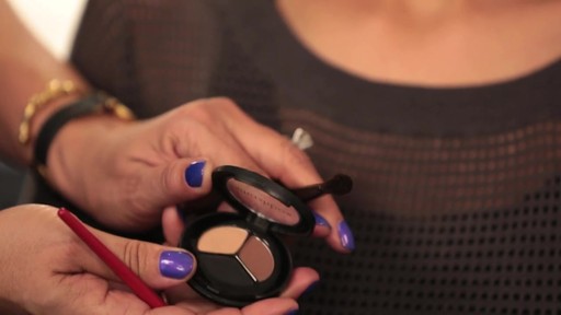 Smashbox: The Ultimate Matte Smoky Eye Makeup Tutorial - image 3 from the video