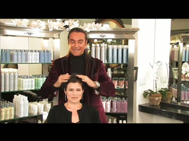 Nick Chavez Beverly Hills Flocker: Universal Styling for Texture, Lift, and Volume - image 3 from the video