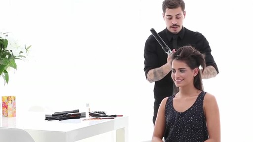 amika: 3p triple barrel curler - image 6 from the video