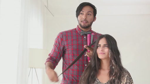 Use amika™ Ceramic Styler To Get Straight, Wavy or Curly Hair - image 7 from the video