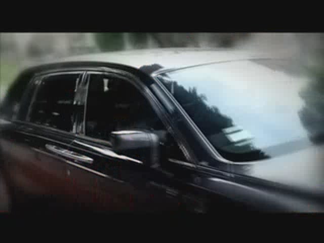 Nick Chavez Beverly Hills Starlet Shine Spray  - image 1 from the video