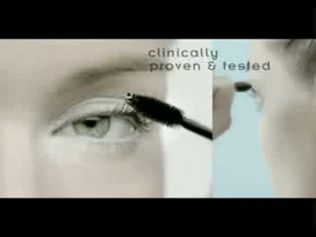 Talika Lipocils  - image 4 from the video