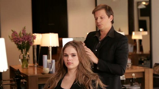 Frederic Fekkai for Thakoon: Elegant Soft Waves - image 10 from the video