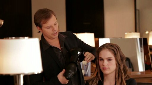 Frederic Fekkai for Thakoon: Elegant Soft Waves - image 7 from the video