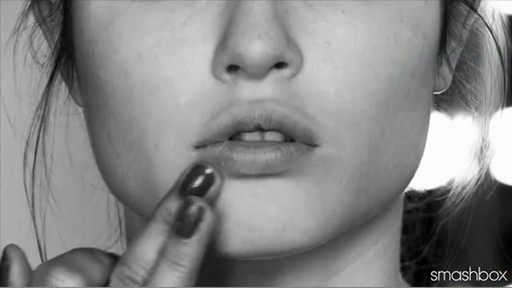 Smashbox Complexion Perfection Kit: Light - image 7 from the video