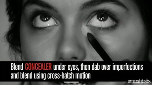 Smashbox Complexion Perfection Kit: Medium - image 6 from the video