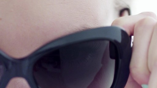 See the Look - Spring 2012 - image 4 from the video