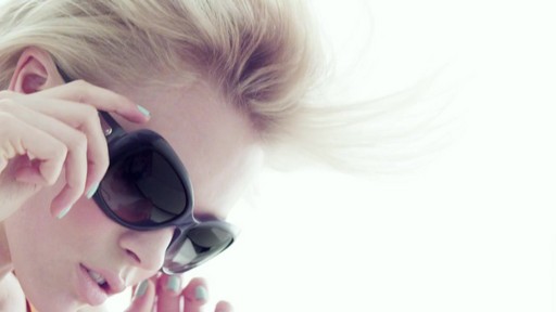 See the Look - Spring 2012 - image 9 from the video