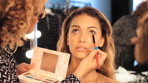 Smashbox Shades Of Fame Palette 3 Looks - image 6 from the video