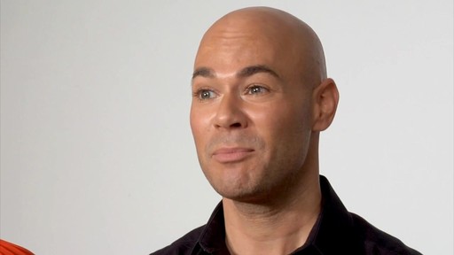 Dr. Dennis Gross Skincare Active Vitamin D Serum-Oil - image 6 from the video