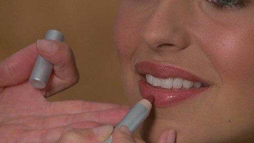 Sue Devitt Perfect Cheek and Lip - image 10 from the video