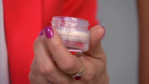 Romy's Tips: Bright Lips - image 5 from the video