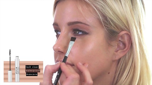 Stila Happily Ever After Palette - image 8 from the video
