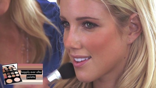 Stila Happily Ever After Palette - image 9 from the video
