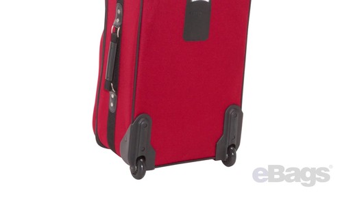 Samsonite Elite Spinner & Laptop Boarding Bag Set EXCLUSIVE - eBags.com - image 7 from the video