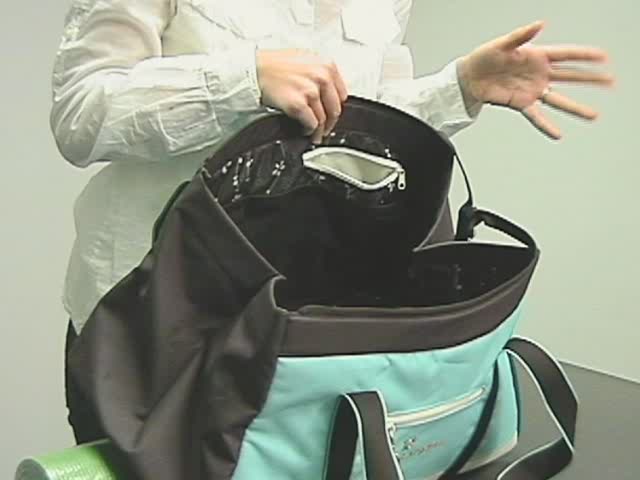 Sherpani Meta 4 Gym Bag - image 9 from the video