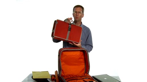 eBags TLS Vertical Mobile Office - image 9 from the video