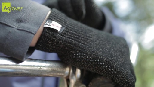 Agloves Touch Screen Gloves Grip Touch Rundown - image 7 from the video