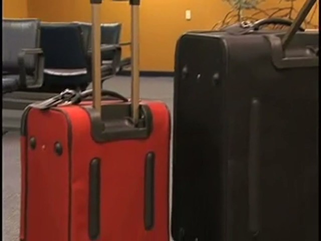 American Flyer Quatro Luggage - image 2 from the video