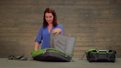 Eagle Creek Tandem Warrior 22 Wheeled Duffle - eBags.com - image 10 from the video