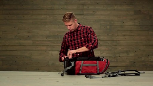 Eagle Creek Systems Go Duffel Pack - image 4 from the video