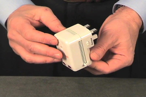  Travelon Universal 3-in-1 Adapter Converter & USB Charger - image 4 from the video