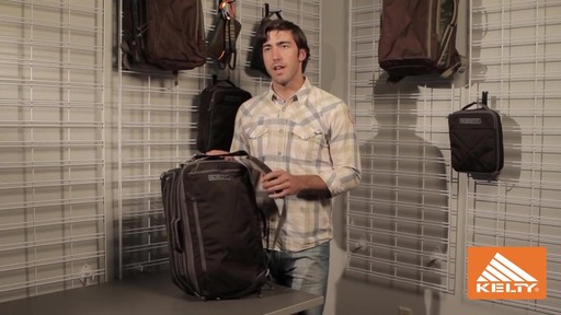 Kelty Bremen Duffel Bag Medium - image 3 from the video