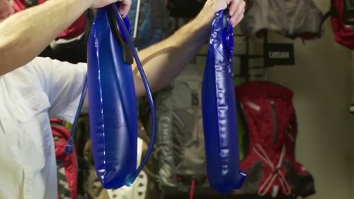 Camelbak Replacement Resevoir - image 7 from the video