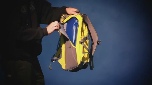 CamelBak Cloudwalker - image 3 from the video