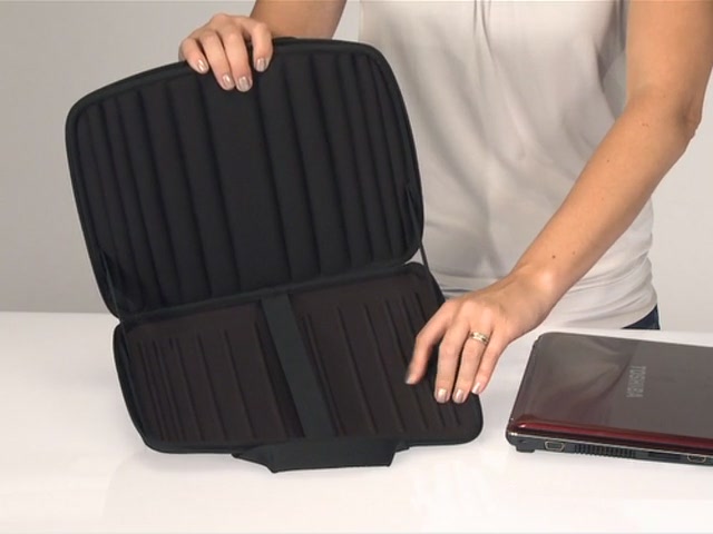 Case Logic Netbook Sleeve - image 5 from the video