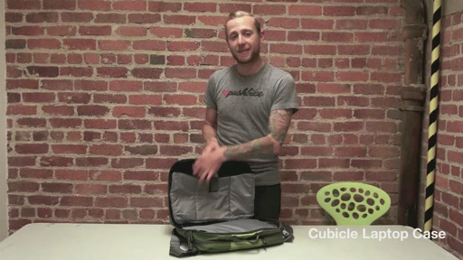 Timbuk2 Cubicle Laptop Bag - image 8 from the video