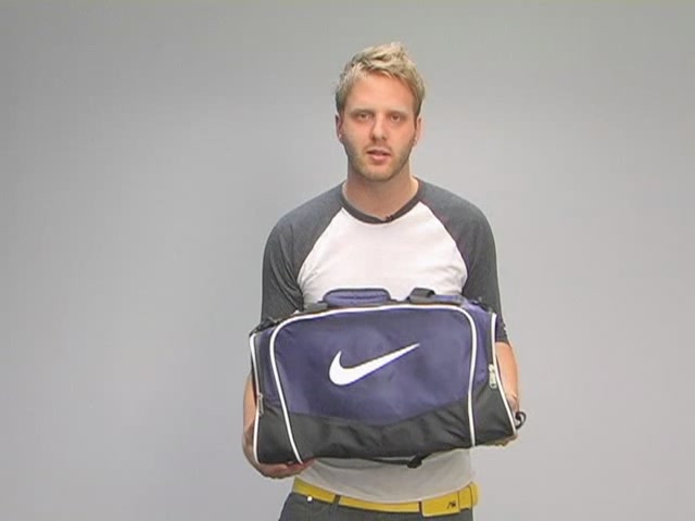 Nike Brasilia Duffel: One Minute Run Down - image 8 from the video